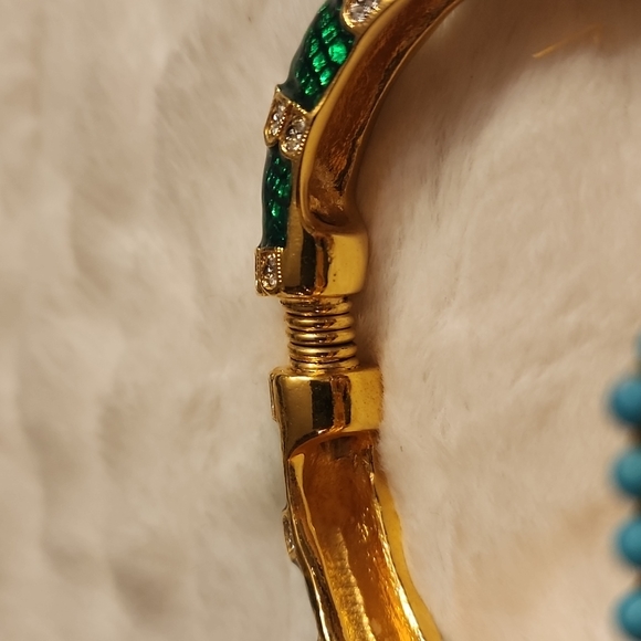 Rare KENNETH JAY LANE Green Dragon Bracelet - Picture 12 of 12